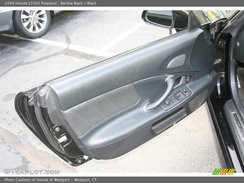 Berlina Black / Black 2004 Honda S2000 Roadster