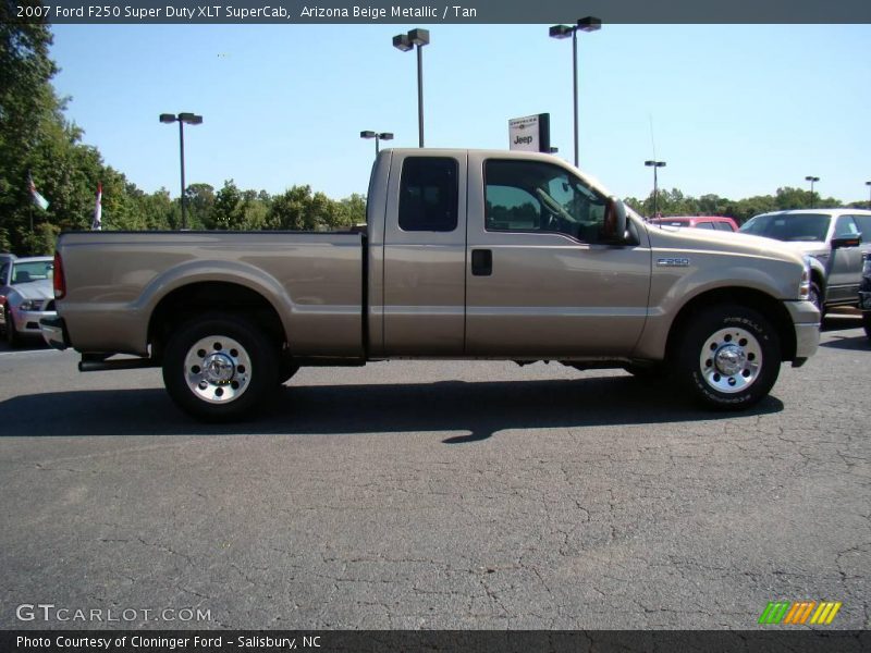 Arizona Beige Metallic / Tan 2007 Ford F250 Super Duty XLT SuperCab