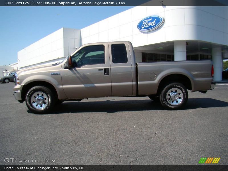 Arizona Beige Metallic / Tan 2007 Ford F250 Super Duty XLT SuperCab