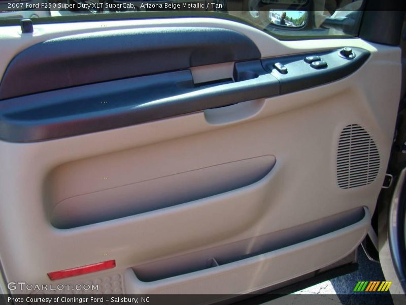 Arizona Beige Metallic / Tan 2007 Ford F250 Super Duty XLT SuperCab