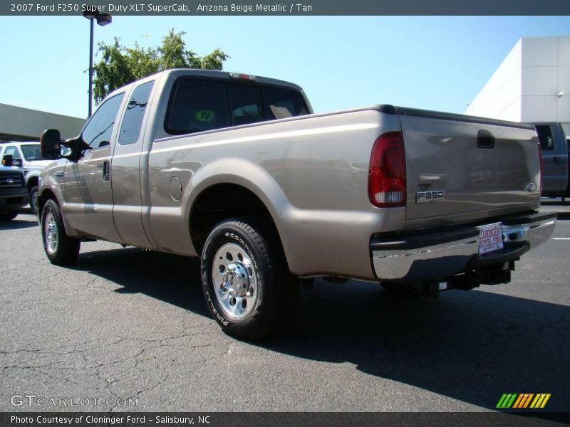 Arizona Beige Metallic / Tan 2007 Ford F250 Super Duty XLT SuperCab