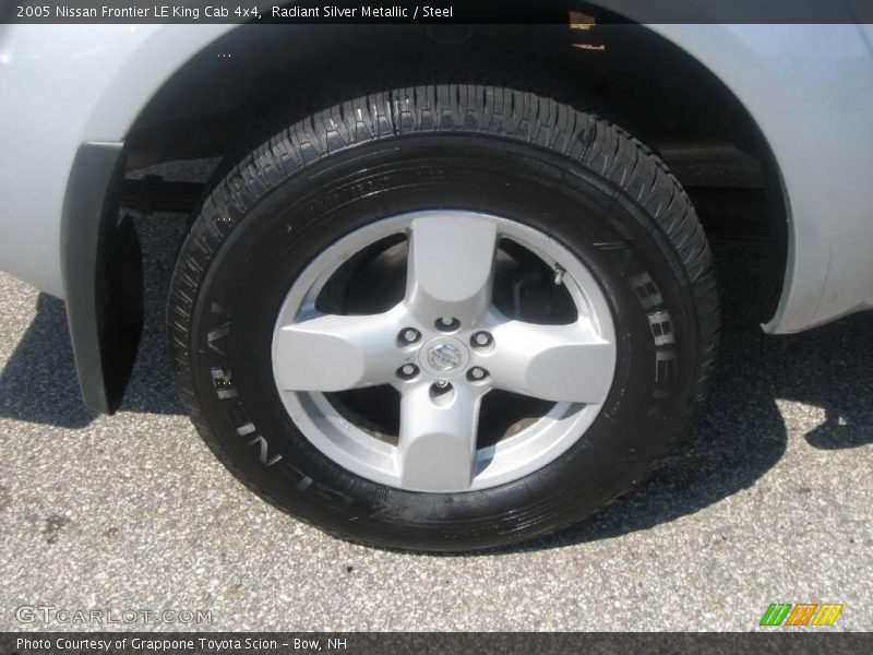 Radiant Silver Metallic / Steel 2005 Nissan Frontier LE King Cab 4x4