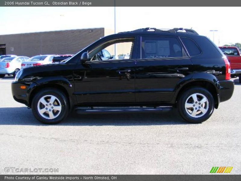 Obsidian Black / Beige 2006 Hyundai Tucson GL