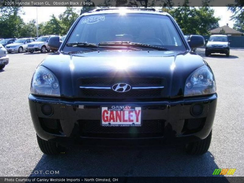 Obsidian Black / Beige 2006 Hyundai Tucson GL