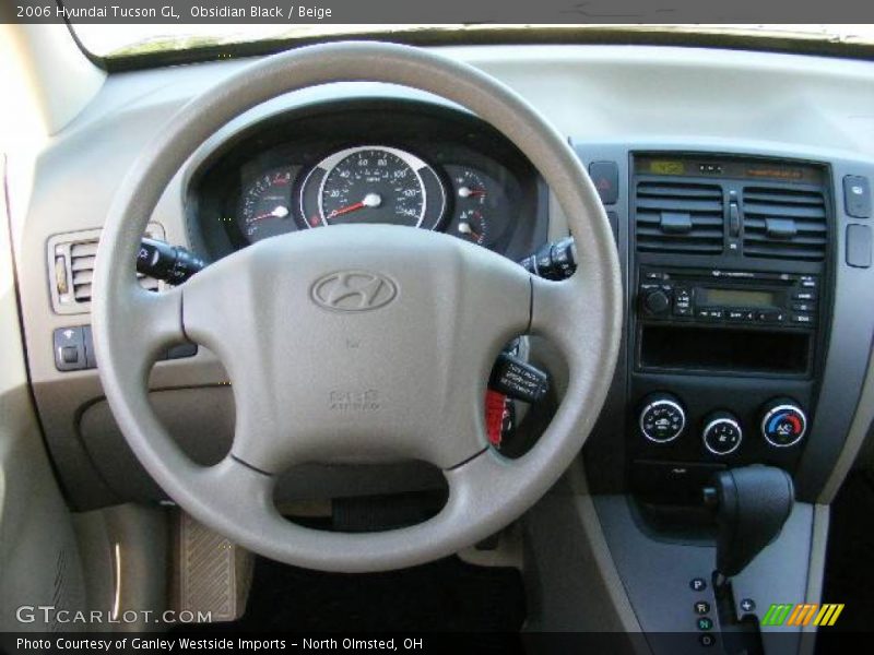 Obsidian Black / Beige 2006 Hyundai Tucson GL