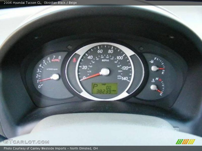Obsidian Black / Beige 2006 Hyundai Tucson GL
