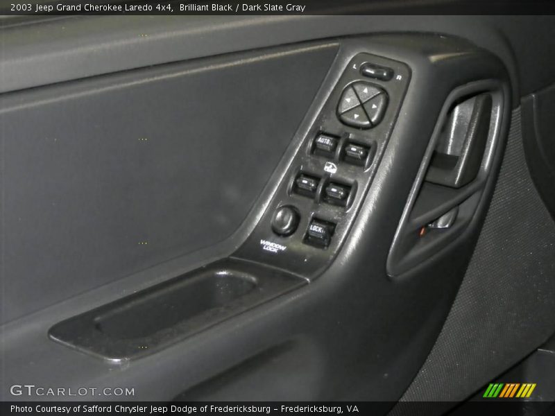 Brilliant Black / Dark Slate Gray 2003 Jeep Grand Cherokee Laredo 4x4
