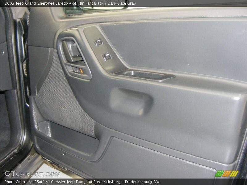 Brilliant Black / Dark Slate Gray 2003 Jeep Grand Cherokee Laredo 4x4