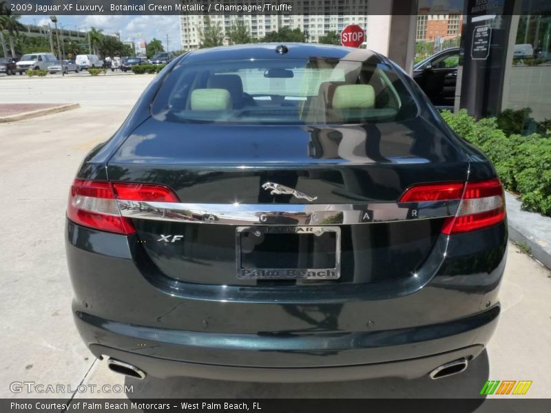 Botanical Green Metallic / Champagne/Truffle 2009 Jaguar XF Luxury