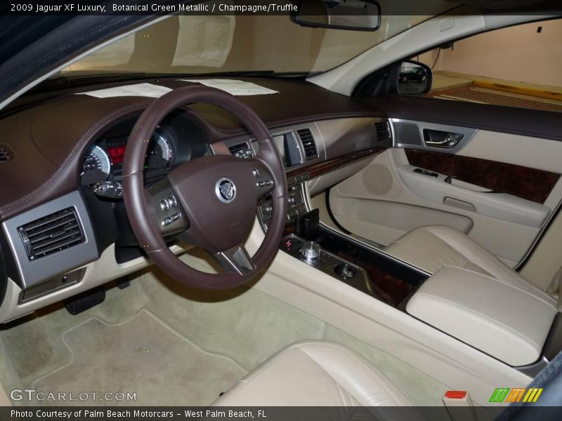 Botanical Green Metallic / Champagne/Truffle 2009 Jaguar XF Luxury