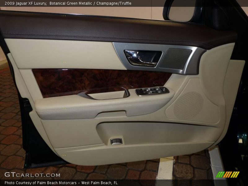 Botanical Green Metallic / Champagne/Truffle 2009 Jaguar XF Luxury