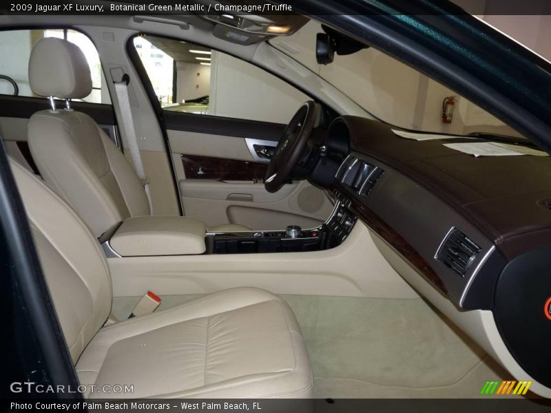 Botanical Green Metallic / Champagne/Truffle 2009 Jaguar XF Luxury
