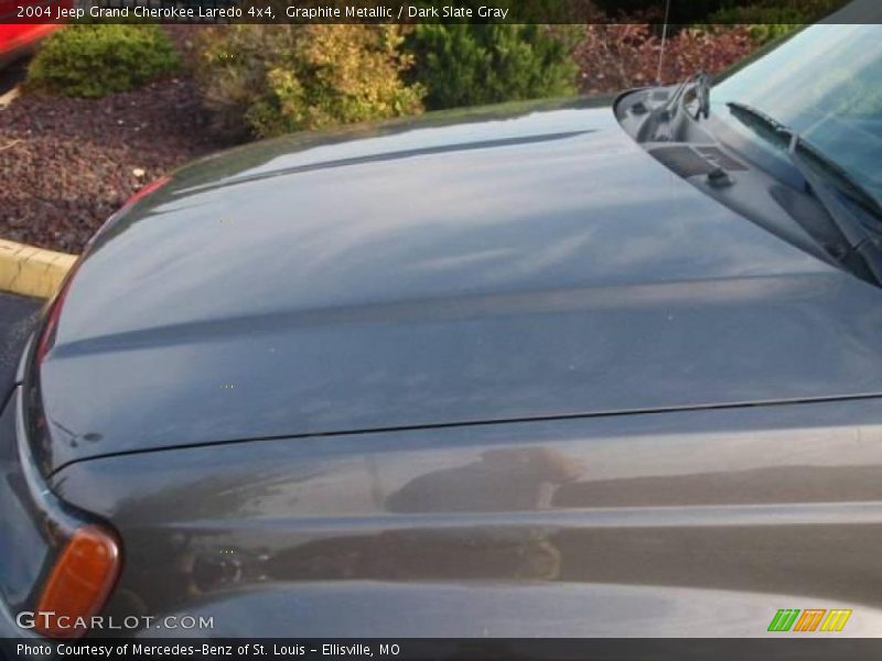Graphite Metallic / Dark Slate Gray 2004 Jeep Grand Cherokee Laredo 4x4