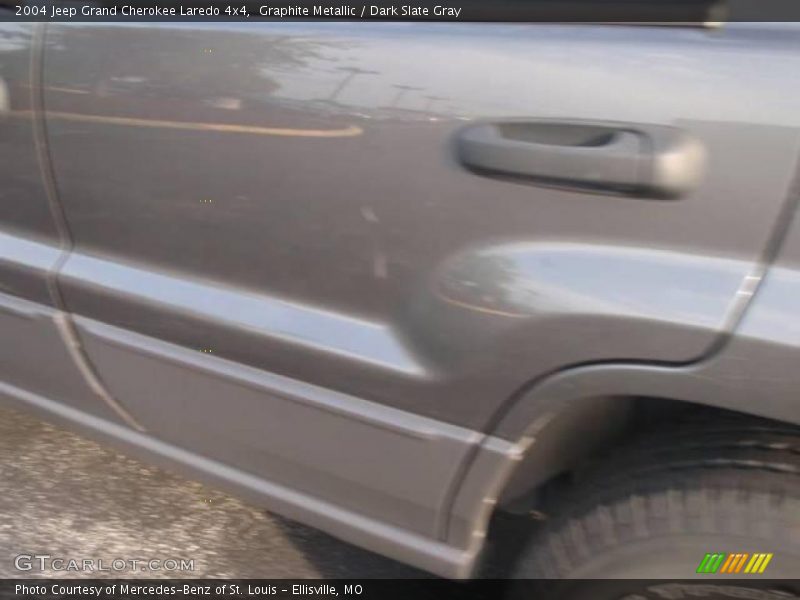 Graphite Metallic / Dark Slate Gray 2004 Jeep Grand Cherokee Laredo 4x4