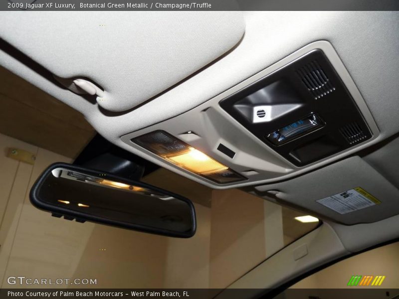 Botanical Green Metallic / Champagne/Truffle 2009 Jaguar XF Luxury