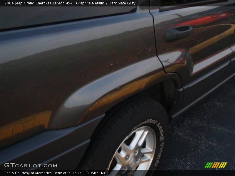 Graphite Metallic / Dark Slate Gray 2004 Jeep Grand Cherokee Laredo 4x4
