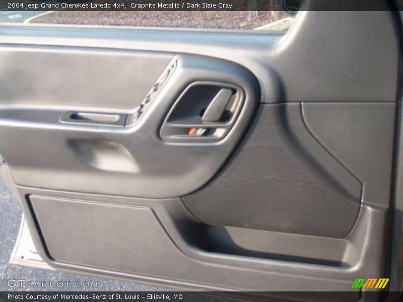 Graphite Metallic / Dark Slate Gray 2004 Jeep Grand Cherokee Laredo 4x4