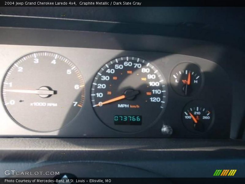 Graphite Metallic / Dark Slate Gray 2004 Jeep Grand Cherokee Laredo 4x4