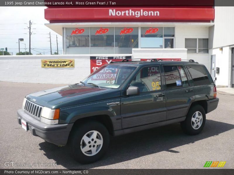 Moss Green Pearl / Tan 1995 Jeep Grand Cherokee Laredo 4x4