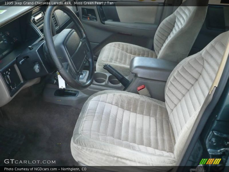 Moss Green Pearl / Tan 1995 Jeep Grand Cherokee Laredo 4x4