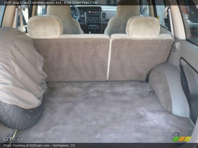 Moss Green Pearl / Tan 1995 Jeep Grand Cherokee Laredo 4x4
