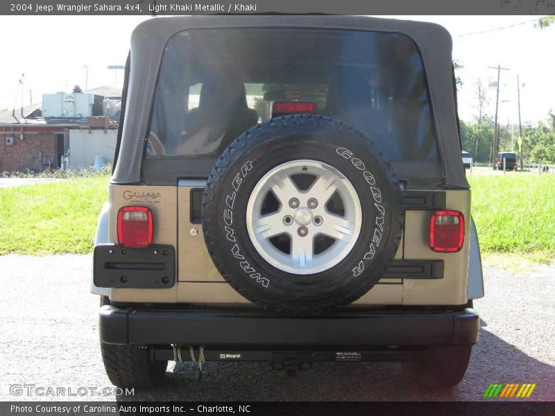 Light Khaki Metallic / Khaki 2004 Jeep Wrangler Sahara 4x4