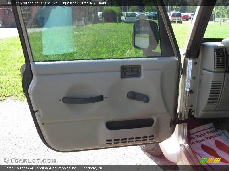 Light Khaki Metallic / Khaki 2004 Jeep Wrangler Sahara 4x4