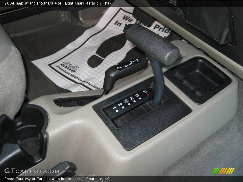 Light Khaki Metallic / Khaki 2004 Jeep Wrangler Sahara 4x4