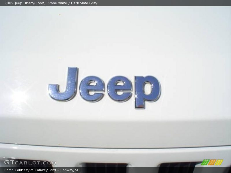 Stone White / Dark Slate Gray 2009 Jeep Liberty Sport