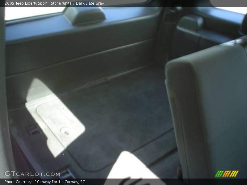 Stone White / Dark Slate Gray 2009 Jeep Liberty Sport