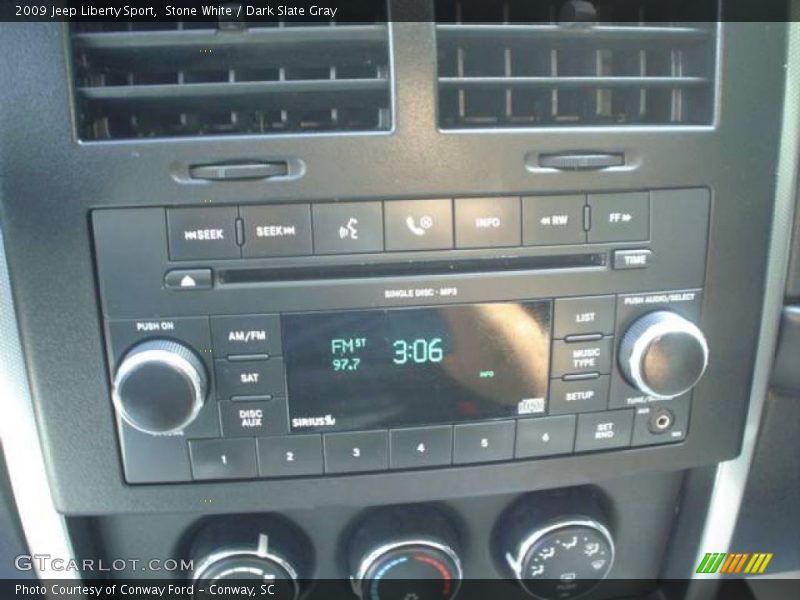 Stone White / Dark Slate Gray 2009 Jeep Liberty Sport