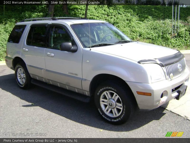 Silver Birch Metallic / Dark Graphite 2002 Mercury Mountaineer AWD