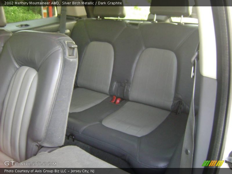 Silver Birch Metallic / Dark Graphite 2002 Mercury Mountaineer AWD
