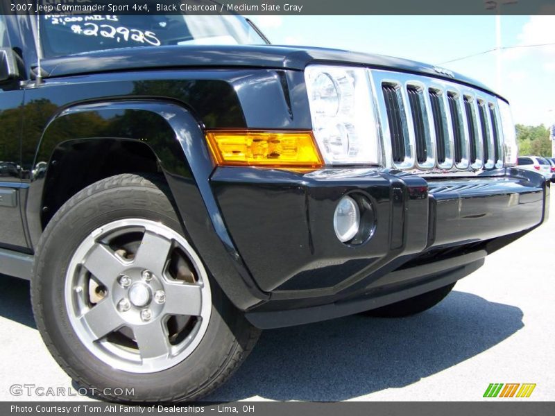 Black Clearcoat / Medium Slate Gray 2007 Jeep Commander Sport 4x4