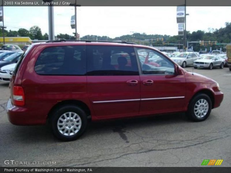 Ruby Red / Gray 2003 Kia Sedona LX