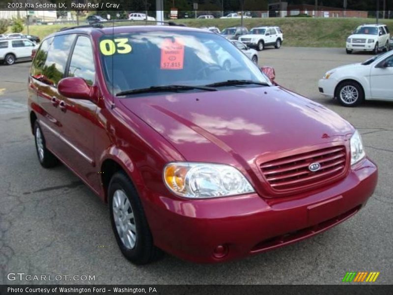 Ruby Red / Gray 2003 Kia Sedona LX