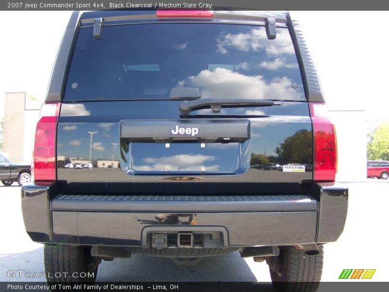 Black Clearcoat / Medium Slate Gray 2007 Jeep Commander Sport 4x4