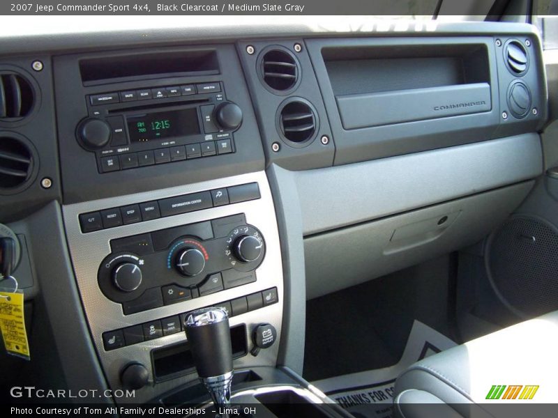 Black Clearcoat / Medium Slate Gray 2007 Jeep Commander Sport 4x4