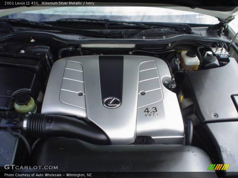Millenium Silver Metallic / Ivory 2001 Lexus LS 430