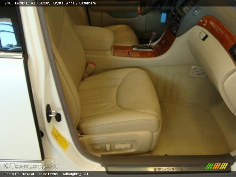 Crystal White / Cashmere 2005 Lexus LS 430 Sedan