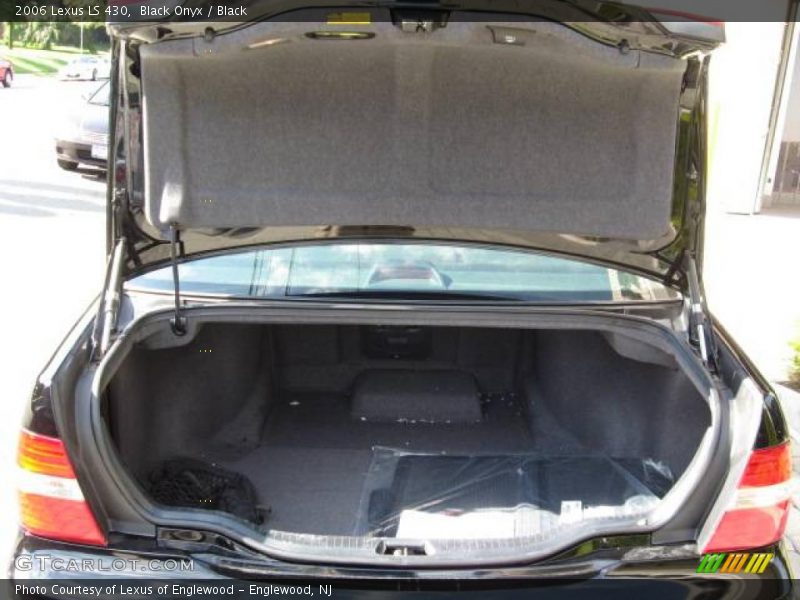 Black Onyx / Black 2006 Lexus LS 430