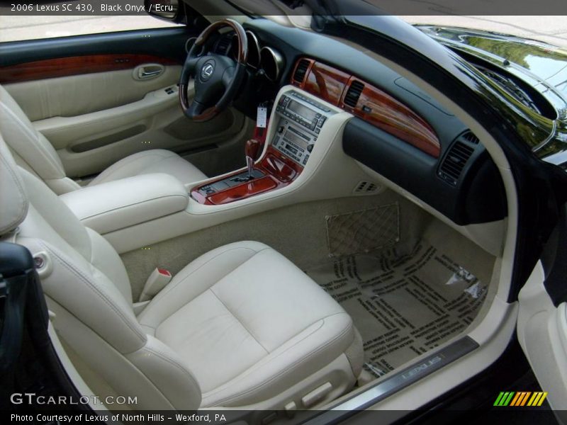 Black Onyx / Ecru 2006 Lexus SC 430