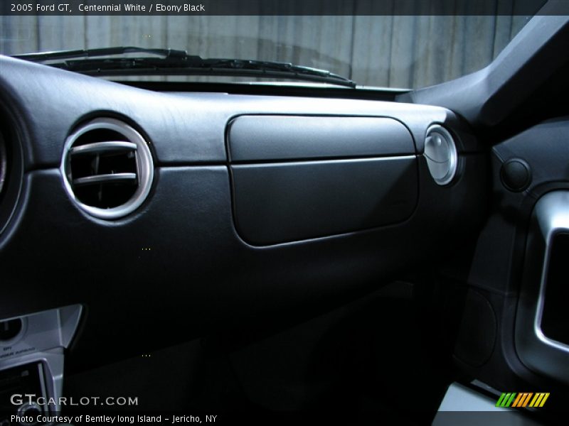 Centennial White / Ebony Black 2005 Ford GT