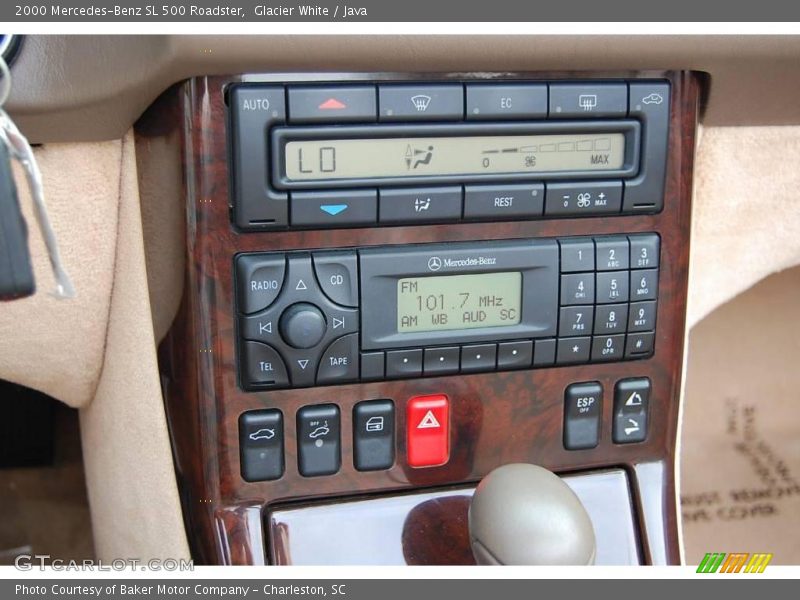 Glacier White / Java 2000 Mercedes-Benz SL 500 Roadster