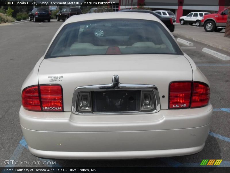 Ivory Parchment Metallic / Medium Parchment 2001 Lincoln LS V8