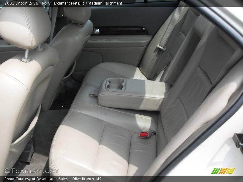 Ivory Parchment Metallic / Medium Parchment 2001 Lincoln LS V8