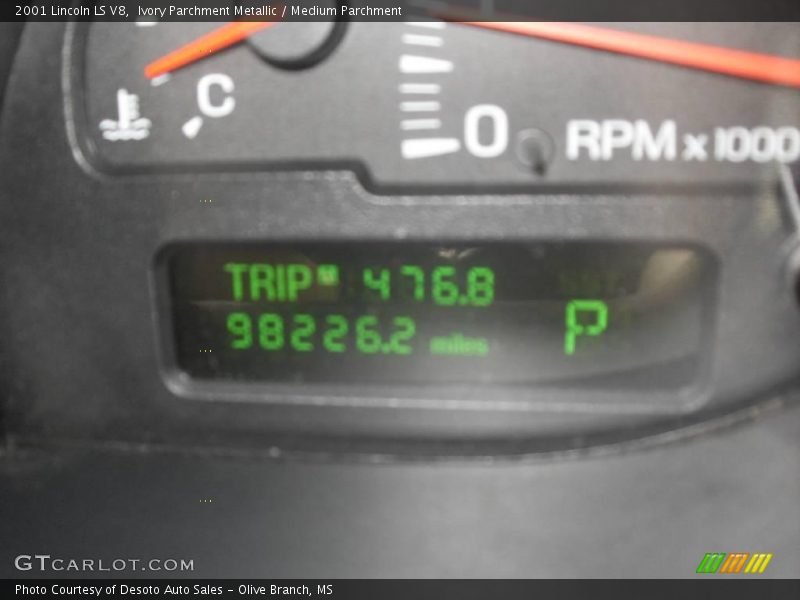 Ivory Parchment Metallic / Medium Parchment 2001 Lincoln LS V8