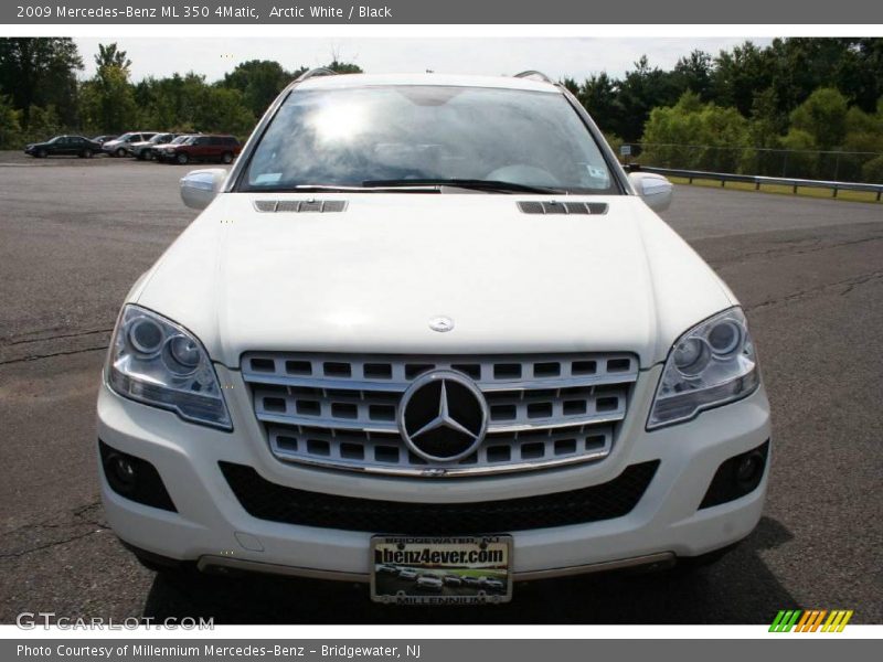 Arctic White / Black 2009 Mercedes-Benz ML 350 4Matic