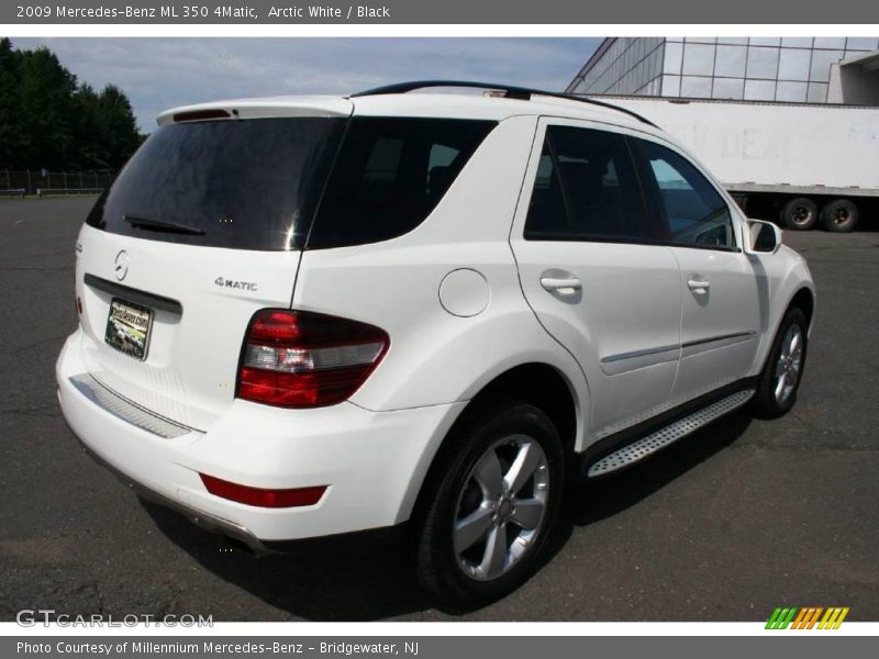 Arctic White / Black 2009 Mercedes-Benz ML 350 4Matic