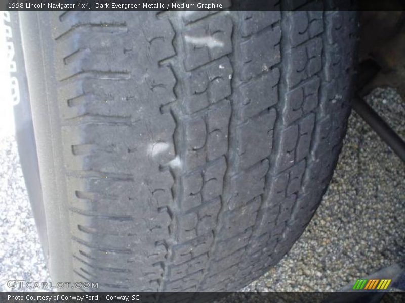 Dark Evergreen Metallic / Medium Graphite 1998 Lincoln Navigator 4x4